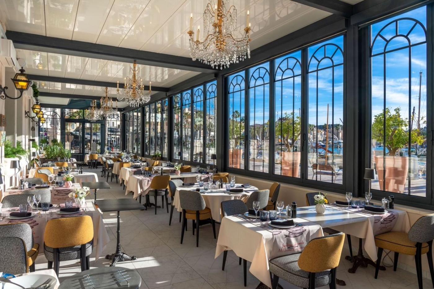 Hotel Restaurant De La Tour Sanary-sur-Mer Dış mekan fotoğraf