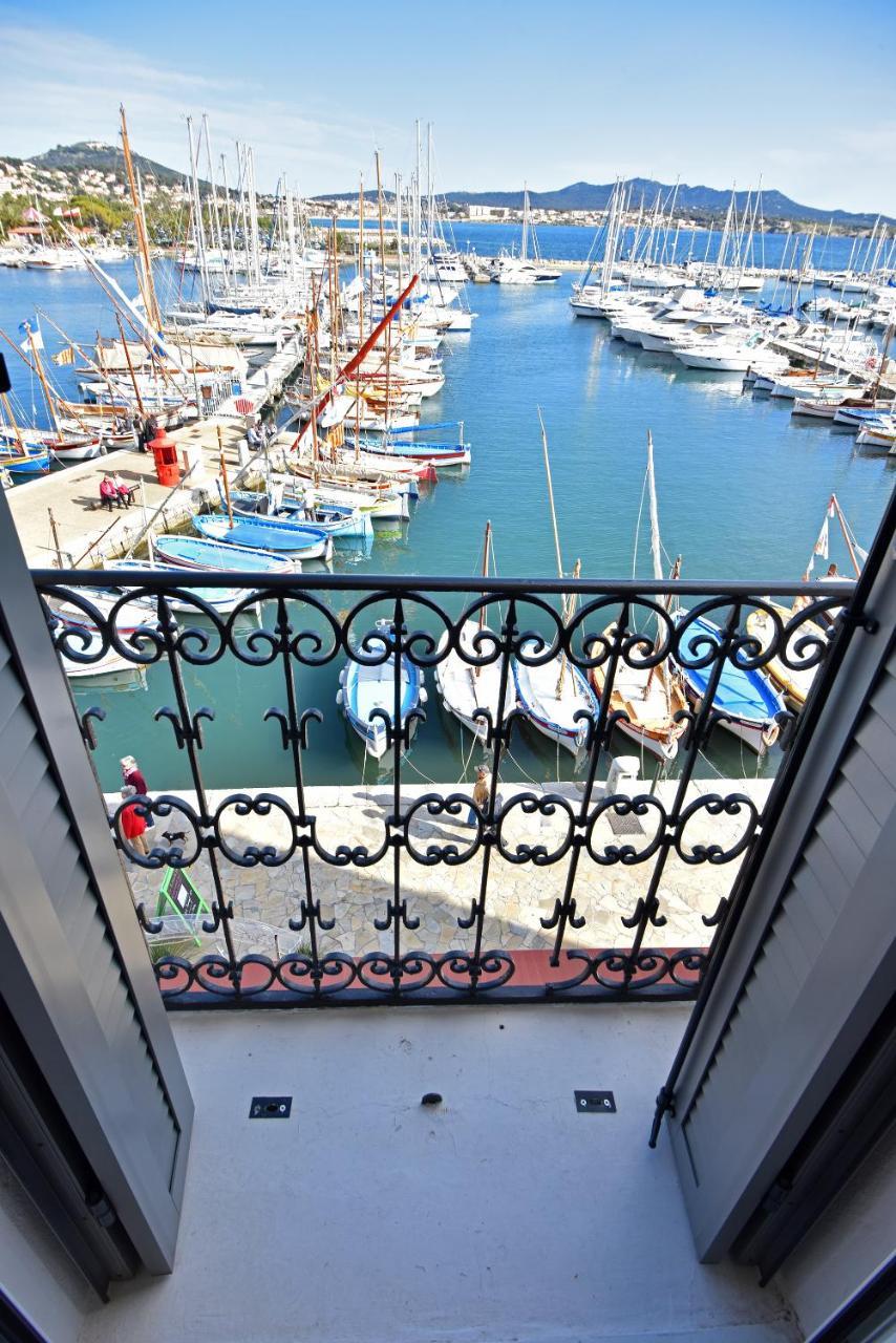 Hotel Restaurant De La Tour Sanary-sur-Mer Dış mekan fotoğraf